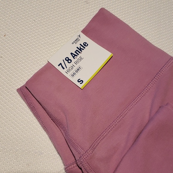 High Rise Go Dry leggings - Picture 3 of 3